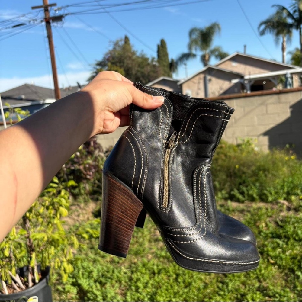 Steve Madden Black Leather Heeled Boots